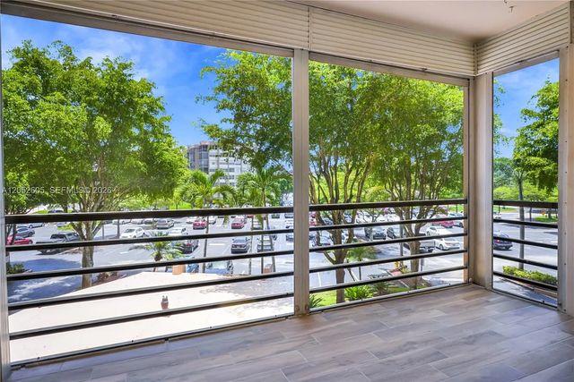 3 of 18 - 1400 Saint Charles Place #317, Pembroke Pines, FL