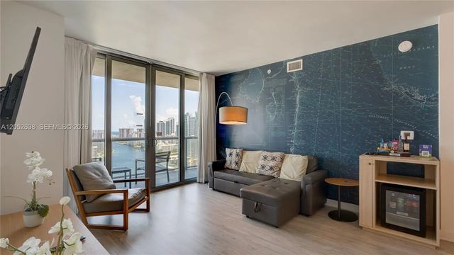 2602 E Hallandale Beach Boulevard #r2404, Hallandale Beach
