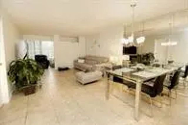 8401 Lagos De Campo Boulevard #306v, Tamarac