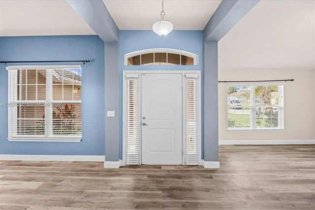 4 of 44 - 4900 Nw Ironton Avenue, Port St. Lucie, FL