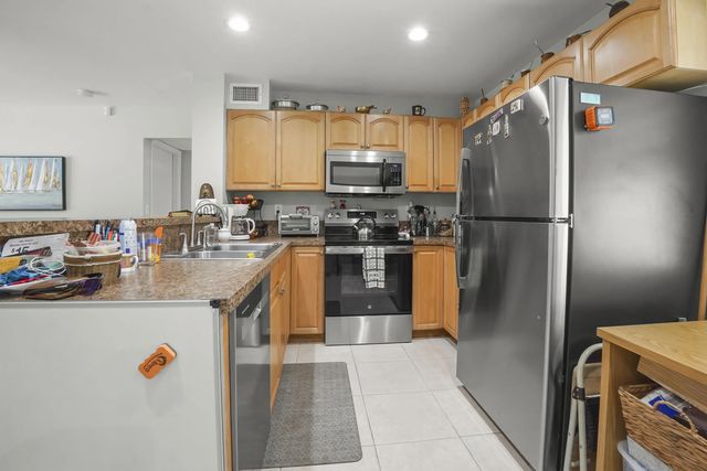 4 of 23 - 3231 Vassallo Avenue, Palm Springs, FL