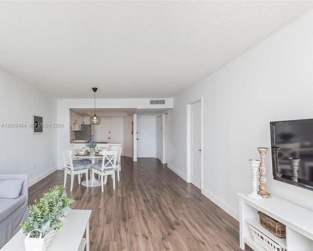 4 of 11 - 1301 Ne Miami Gardens Drive #1522w, Miami, FL