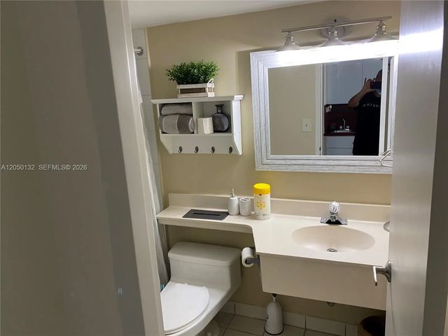 4 of 9 - 19201 E Collins Avenue #442, Sunny Isles Beach, FL