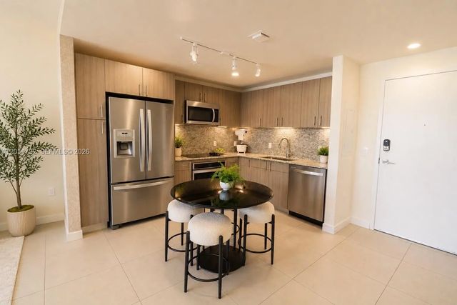 3 of 25 - 5350 Nw 84th Avenue #1412, Doral, FL