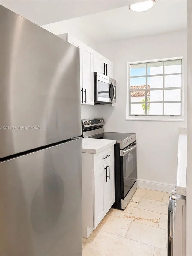4 of 7 - 1526 Pennsylvania Avenue #18, Miami Beach, FL