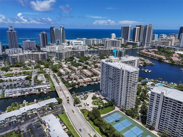 3 of 30 - 2500 Parkview Drive #1710, Hallandale Beach, FL
