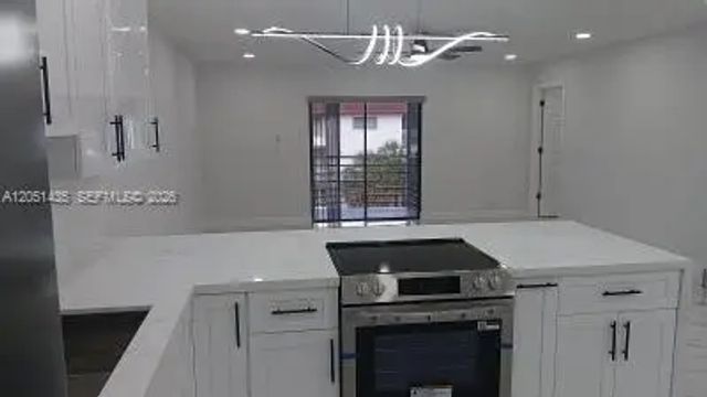 5 of 14 - 4740 Nw 21st Street #402, Lauderhill, FL