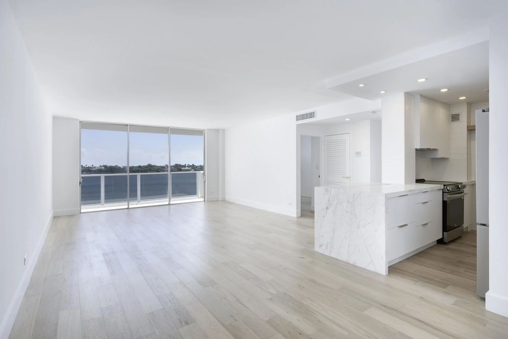 2800 N Flagler Drive #709, West Palm Beach