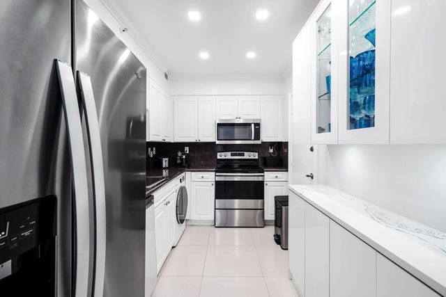 4 of 51 - 2501 S Ocean Drive #939, Hollywood, FL