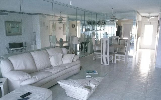 4 of 27 - 460 Paradise Isle Boulevard #301, Hallandale Beach, FL