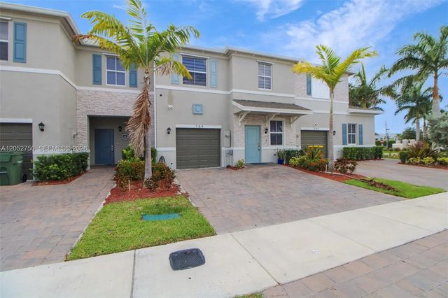 789 Se 16th Court, Homestead