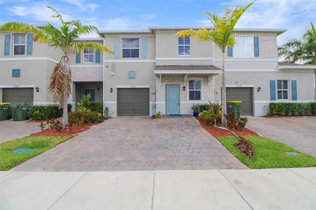 3 of 28 - 789 Se 16th Court, Homestead, FL