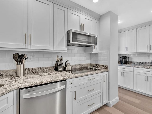 4 of 48 - 3300 Ne 36th Street #1016, Fort Lauderdale, FL