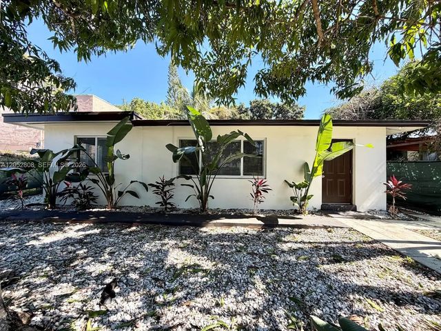 3 of 38 - 929 Sw 12th Avenue, Miami, FL