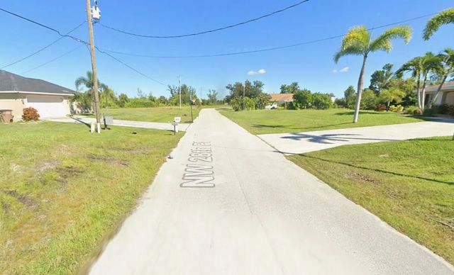 3 of 5 - 815 Nw 28th Place, Cape Coral, FL