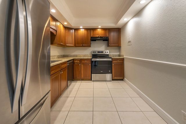 5 of 38 - 525 N Ocean Boulevard #423, Pompano Beach, FL
