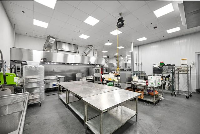 1395 E 11th Avenue, Hialeah