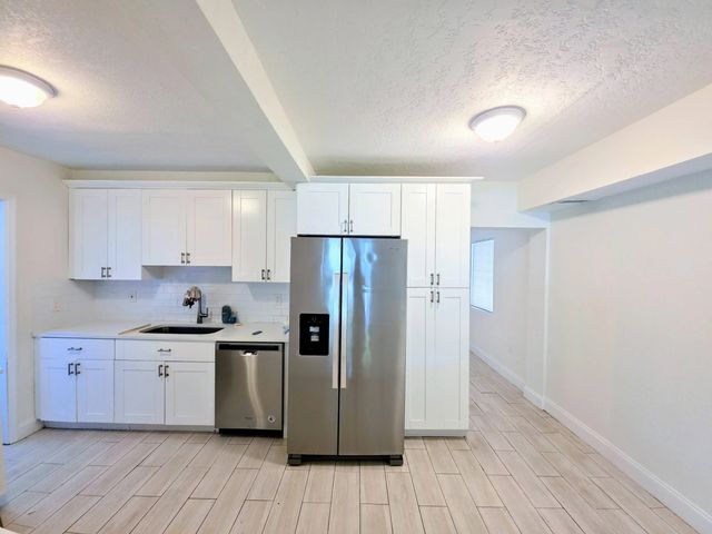 4 of 27 - 1220 Ne 1st Avenue, Fort Lauderdale, FL