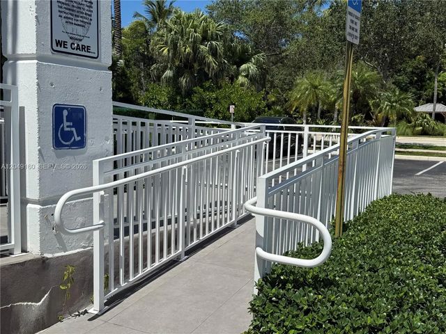 4 of 10 - 260 Crandon Boulevard #a51, Key Biscayne, FL