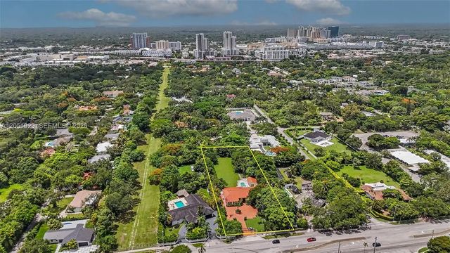 7030 Sunset Drive, Miami