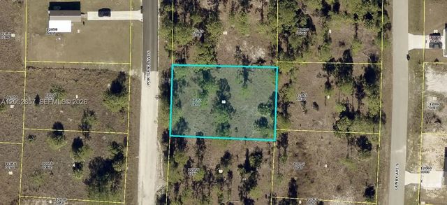4 of 7 - 1061 S Portland Avenue, Lehigh Acres, FL