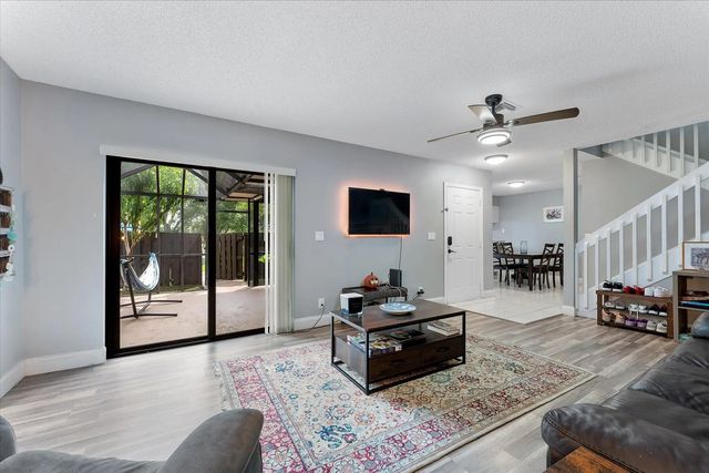 3 of 32 - 2562 Nw 99th Avenue, Coral Springs, FL