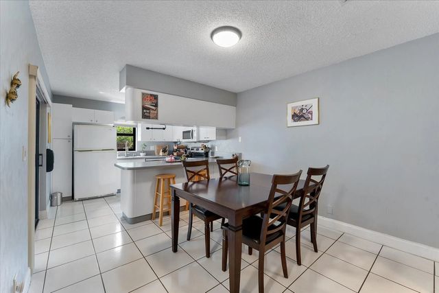 5 of 32 - 2562 Nw 99th Avenue, Coral Springs, FL