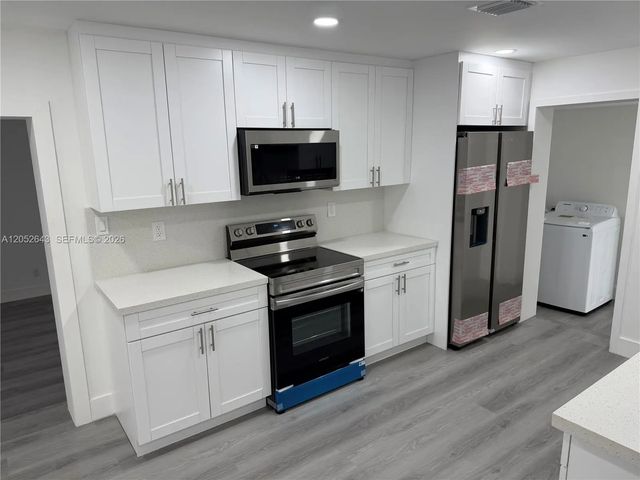 3 of 13 - 13885 Nw 5th Avenue, North Miami, FL