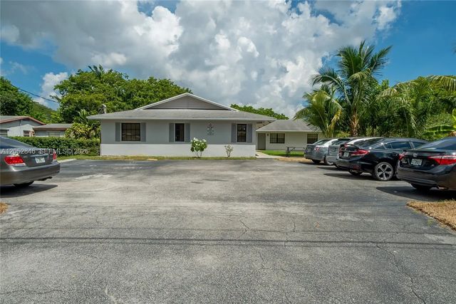 4 of 6 - N/A, Oakland Park, FL