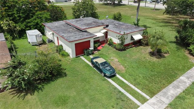 2 of 28 - 27 Nw 18th Street, Homestead, FL