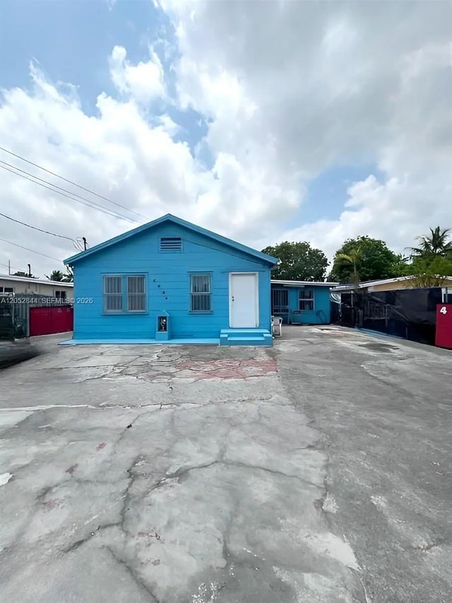 8024 Nw 36th Court, Miami