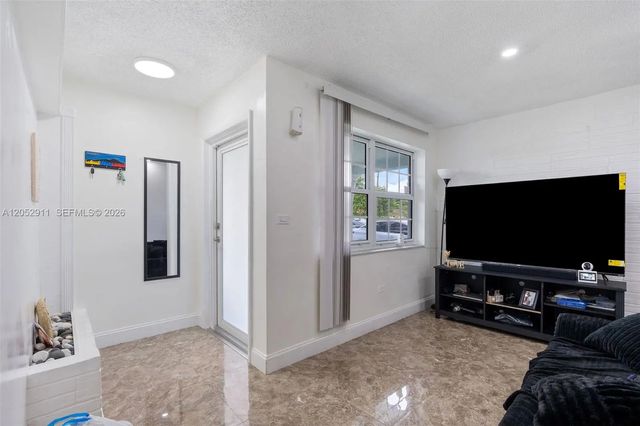 4 of 30 - 7501 Granada Boulevard, Miramar, FL