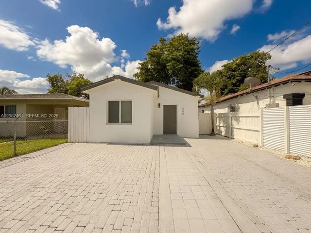 1558 Nw 71st Street, Miami