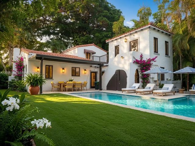 76 Nw 97th Street, Miami Shores