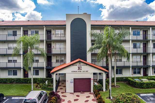 4 of 34 - 12900 Sw 13th Street #403e, Pembroke Pines, FL