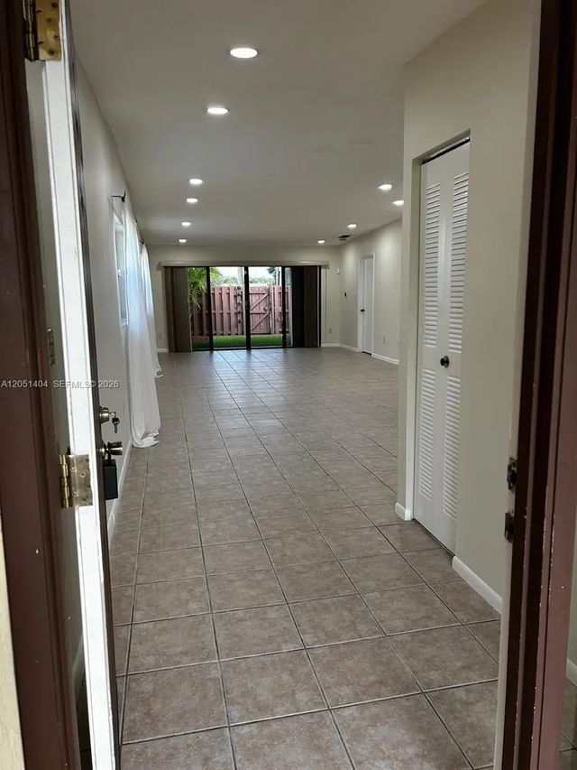 3 of 23 - 6524 Nw 188th Lane, Hialeah, FL