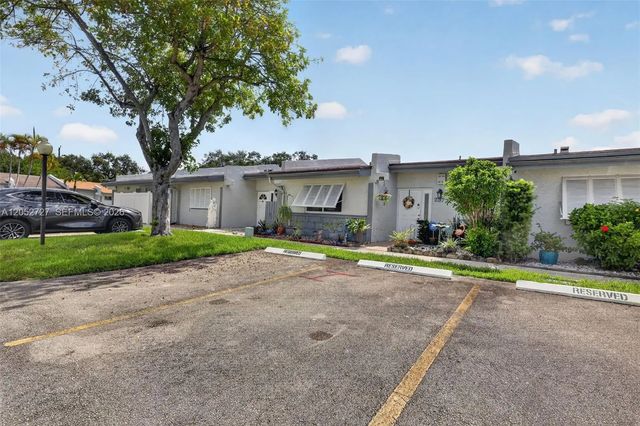 5 of 47 - 2377 N 37th Avenue, Hollywood, FL