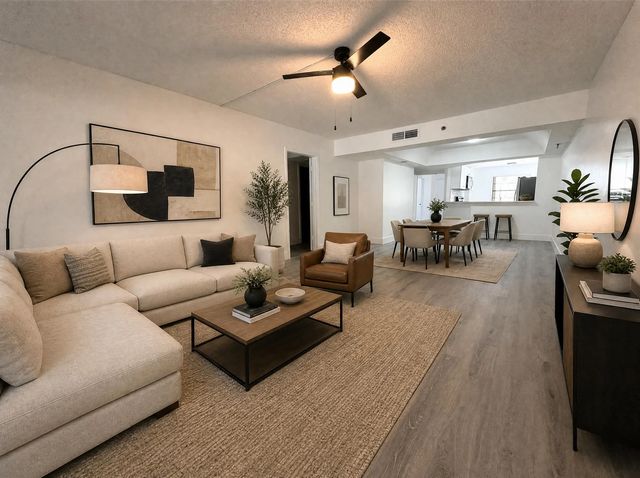 5 of 14 - 23344 Carolwood Lane #302, Boca Raton, FL