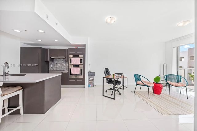 7751 Nw 107th Avenue #422, Doral