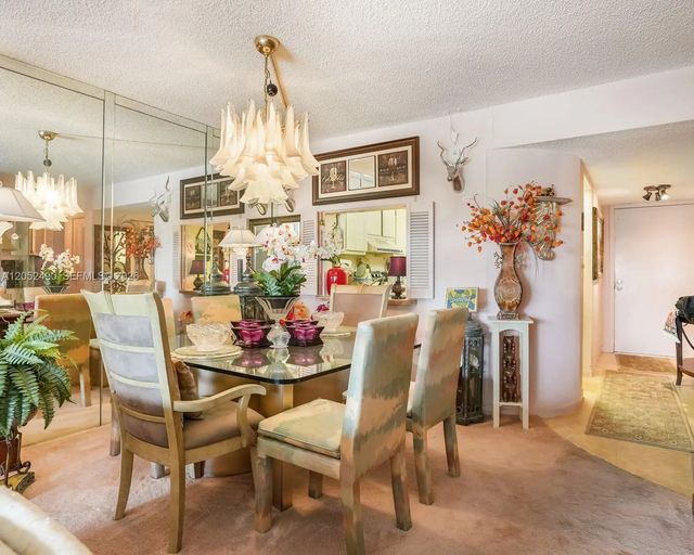 5 of 27 - 3930 Inverrary Boulevard #406-d, Lauderhill, FL