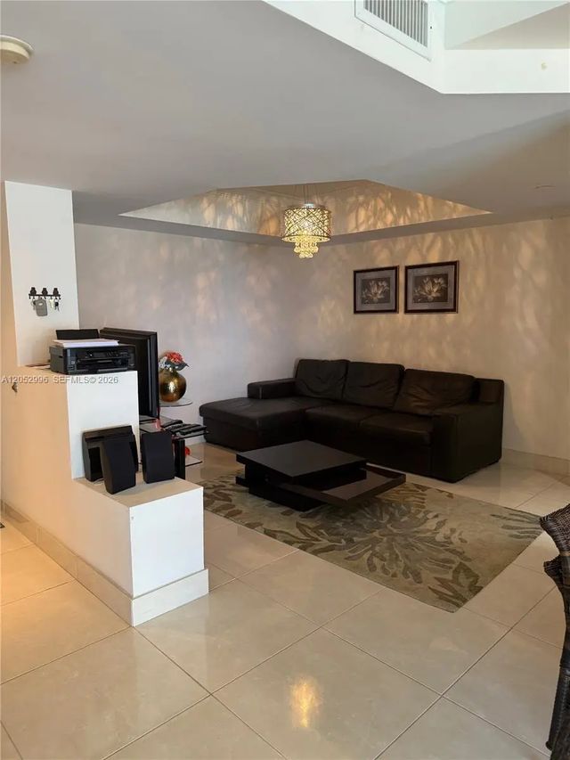 3 of 11 - 16425 Collins Avenue #2415, Sunny Isles Beach, FL