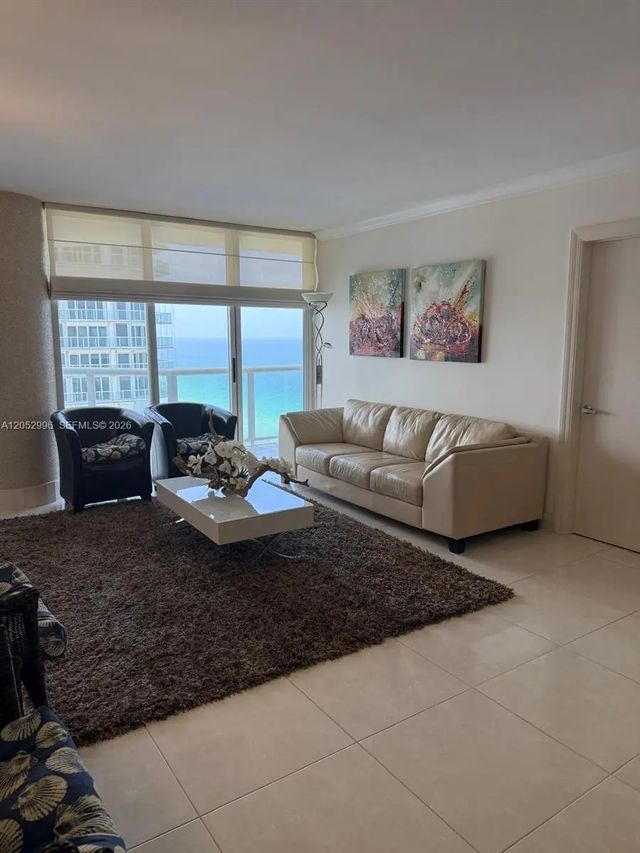 4 of 11 - 16425 Collins Avenue #2415, Sunny Isles Beach, FL