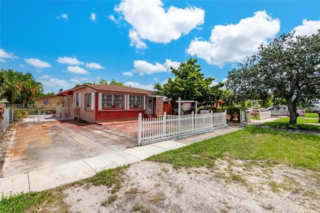 2 of 39 - 225 E 43rd Street, Hialeah, FL