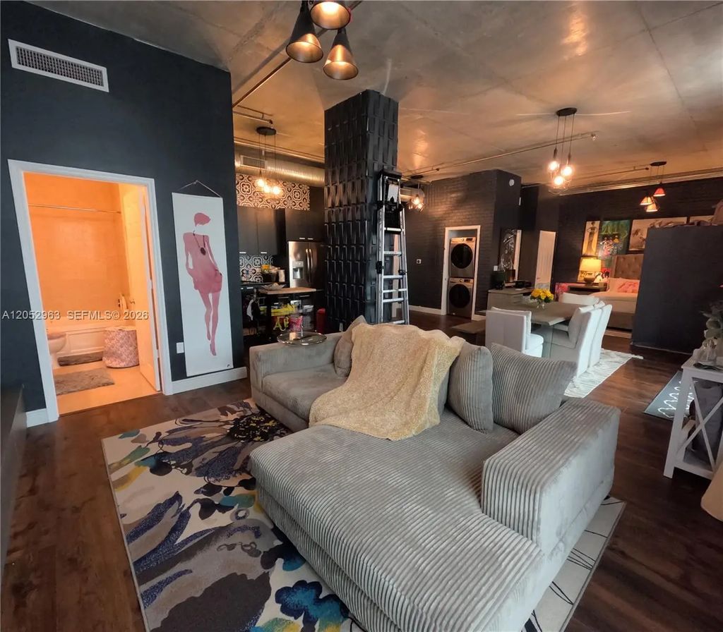 2100 Van Buren Street #222, Hollywood