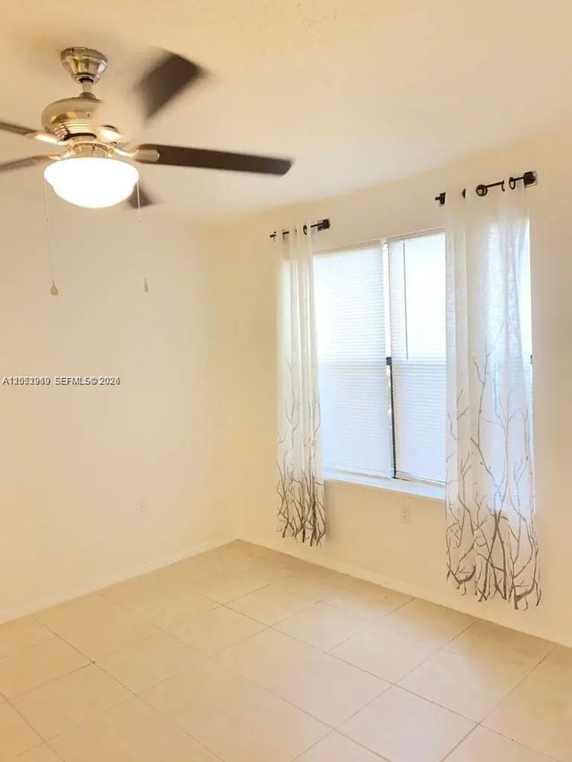 5 of 19 - 2307 N Congress Avenue #16, Boynton Beach, FL