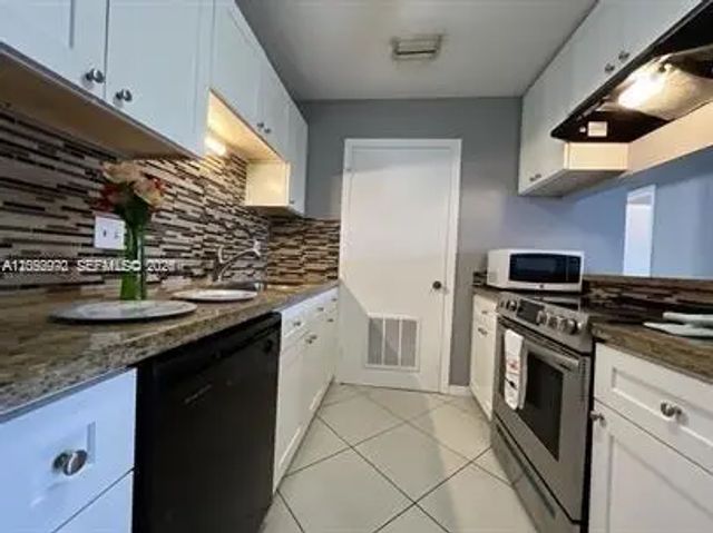 2 of 20 - 2313 N Congress Avenue #34, Boynton Beach, FL