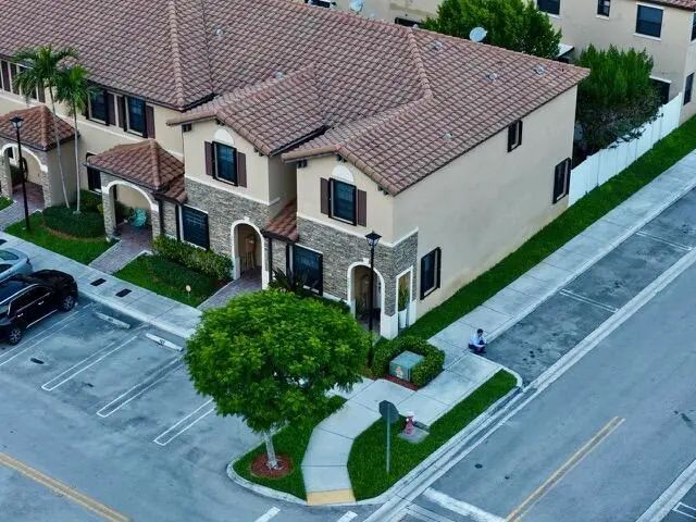 3 of 45 - 9207 W 33rd Lane, Hialeah, FL