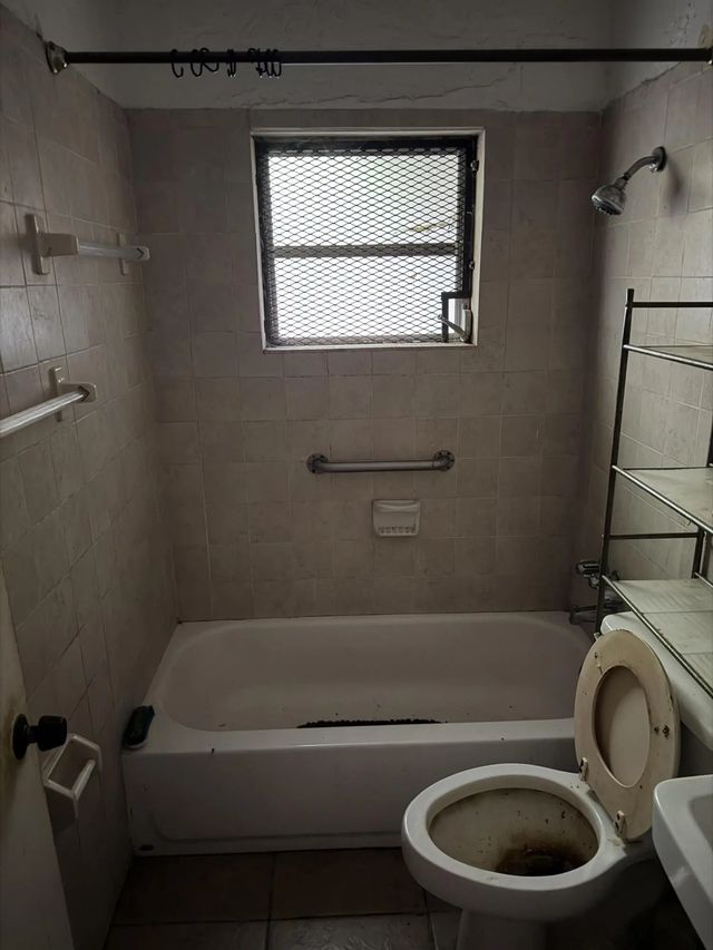 5 of 29 - 1280 Nw 51st Street, Miami, FL