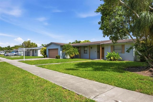 3 of 40 - 225 Nw 15th Street, Homestead, FL