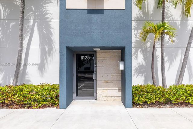 4 of 39 - 8125 Nw 33rd Street, Doral, FL